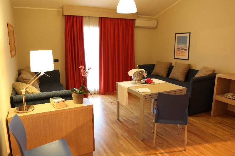 Heraclea Hotel Residence Policoro Exterior foto