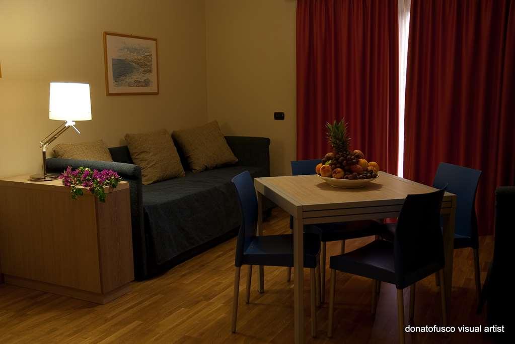 Heraclea Hotel Residence Policoro Zimmer foto